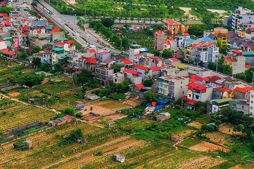 Lãi suất giảm, nhà đất 'cắt lỗ', có nên vay tiền ngân hàng đầu tư?