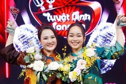 Hai cô gái xứ Nghệ đăng quang 'Tuyệt đỉnh song ca'
