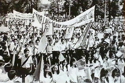 'Bác Hồ ơi! Toàn thắng về ta'