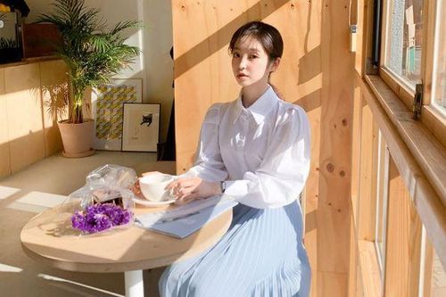 Những kiểu chân váy giúp nàng tự tin đến công sở