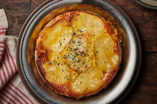 Trứng rán kiểu Tây Ban Nha ngon miễn chê cho bữa cơm ngày nghỉ lễ
