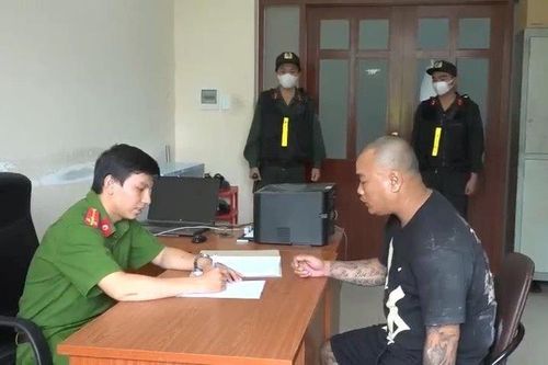Bắt 3 đối tượng họ Châu Phát 'bảo kê' tại chợ đầu mối Bình Điền