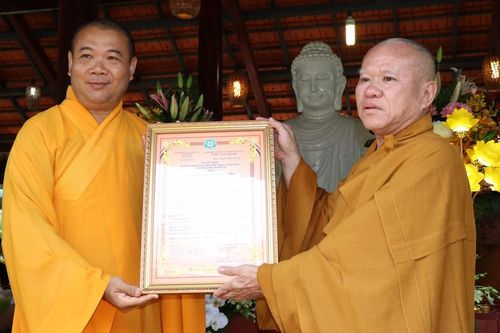 Bến Tre: Lễ trao quyết định bổ nhiệm trụ trì chùa Pháp Thanh