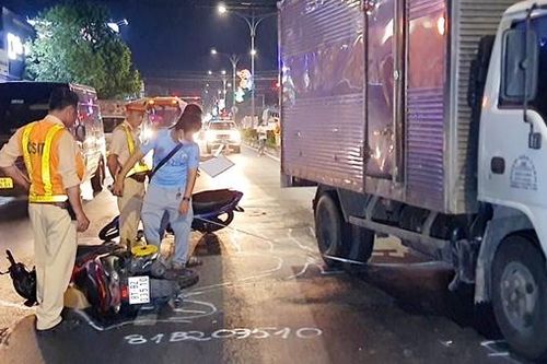 Va chạm liên hoàn trên Quốc lộ 60, 5 người thương vong