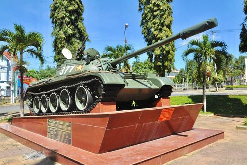Chiêm ngưỡng xe tăng T59 một mình chống lại 10 xe địch