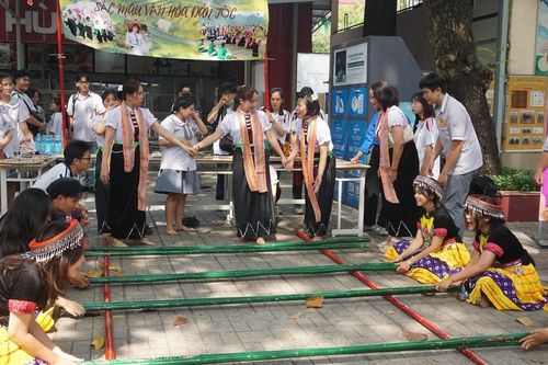 Đa dạng hình thức giáo dục truyền thống
