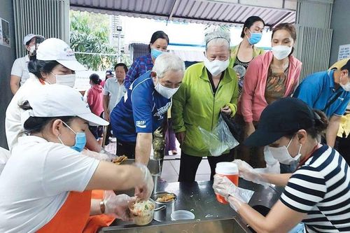 Lòng tốt, sự tử tế lặng thầm tiếp nối