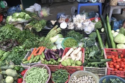Thực phẩm tại chợ truyền thống tăng giá nhẹ, siêu thị ổn định giá cả dịp nghỉ lễ 30/4 - 1/5