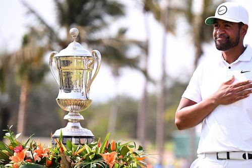 Tony Finau hạ Jon Rahm, vô địch Mexico Open