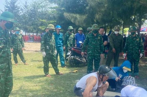 Tìm thấy thi thể bé trai 13 tuổi bị cuốn trôi khi tắm biển