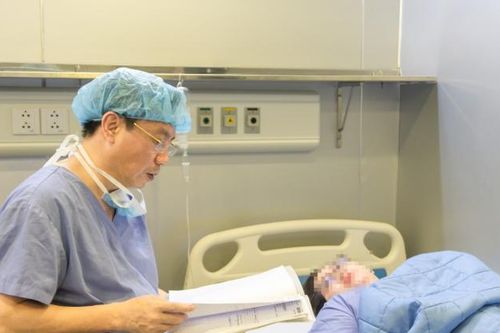 Căng thẳng khiến nhiều người trẻ bỗng dưng béo phì