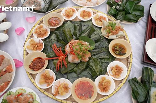 Lần đầu tiên diễn ra hội thi làm bánh bèo, nậm, lọc truyền thống Huế