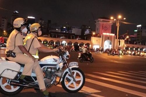 Xuyên đêm đảm bảo TTATGT để người dân đón lễ 30/4