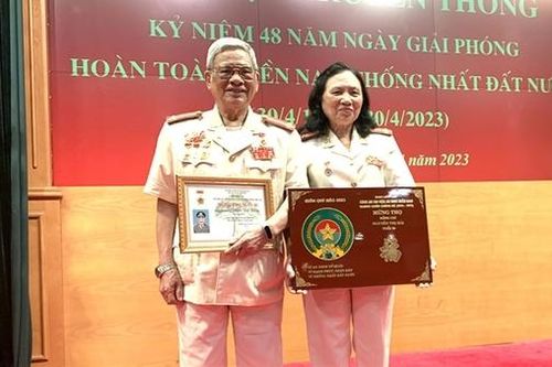 Chuyện nữ trinh sát báo vụ an ninh khu 10 Bình Phước