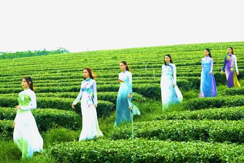Khởi động 'Fashion Tour' - chương trình quảng bá văn hóa Việt bằng thời trang
