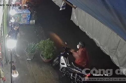 Kẻ trộm xe manh động, hù đánh người dân khi bị phát hiện