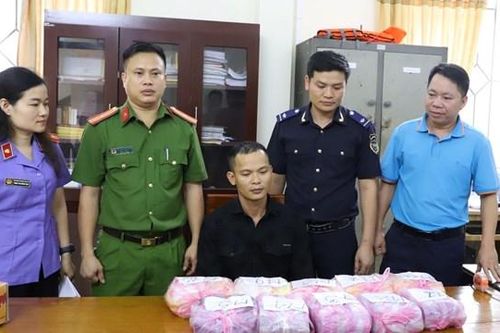 Lợi dụng ngày lễ vận chuyển trái phép hơn 16 kg ma túy