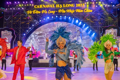Carnaval Hạ Long hút khách