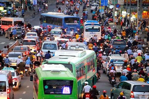 Gỡ khó cho giao thông công cộng, cách nào?