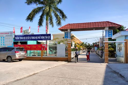 Cà Mau làm rõ thông tin giáo viên chủ nhiệm 'bắt lỗi' học sinh