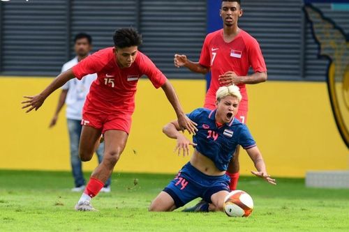 Huấn luyện viên U22 Singapore tiết lộ chiến thuật, quyết thắng U22 Việt Nam; Barcelona nhận tin buồn từ La Liga