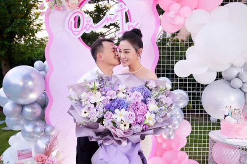 Phương Oanh lên đồ chất chơi, Shark Bình liền có tương tác nhưng gây tranh cãi vì điều này