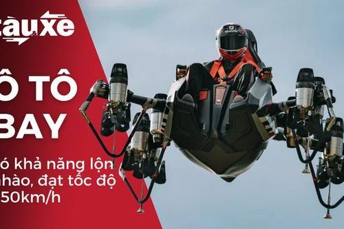'Ô tô bay' gắn động cơ phản lực
