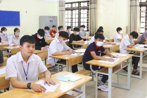 Đề thi vào lớp 10 môn Tiếng Anh tại Hà Nội 3 năm gần đây