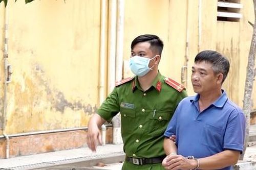 Khởi tố giám đốc xuất hóa đơn khống, giúp trốn thuế 3,7 tỷ đồng