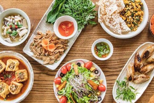 Đổi món liên tục với thực đơn đa dạng, đủ chất cho người ăn chay