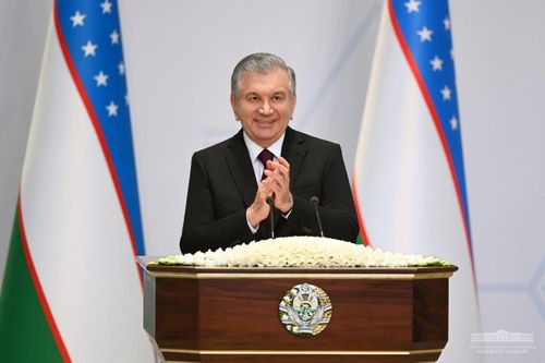 Uzbekistan: Tổng thống đương nhiệm có thể nắm quyền đến năm 2040