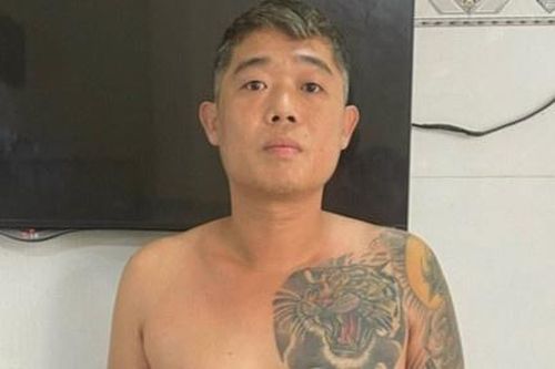 Bắt giam 3 người liên tục tạt sơn để đòi nợ thuê ở TP.HCM