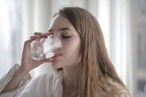 Cơ thể biến đổi thế nào khi bạn nhịn ăn, chỉ uống nước trong 30 ngày