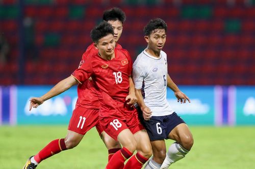 U22 Việt Nam tiếp tục thay đổi nhân sự bất ngờ