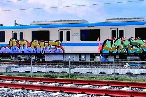 Làm rõ vụ vẽ bẩn trên đoàn tàu Metro Bến Thành-Suối Tiên