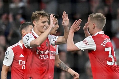 Arsenal đánh bại Chelsea 3-1, tạm dẫn đầu giải đấu