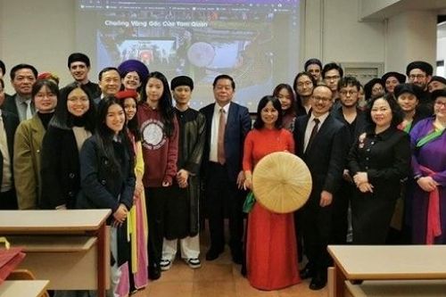 Những 'sứ giả' mang tiếng Việt đến với Italy