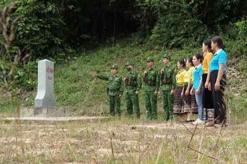 Điểm tựa của người dân vùng biên