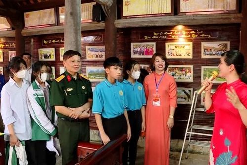 Hấp dẫn tour du lịch trải nghiệm 'Tìm về cội nguồn Đức Thánh Nguyễn'