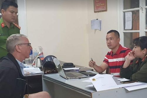 Bắt người đàn ông nước ngoài nghi đâm vợ tử vong ở Đà Lạt