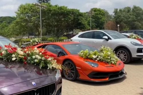 Ngắm dàn xe cưới toàn siêu xe, xe sang đắt đỏ