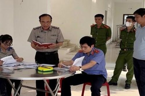VKSND quận Liên Chiểu kiểm sát việc cưỡng chế, kê biên xử lý tài sản
