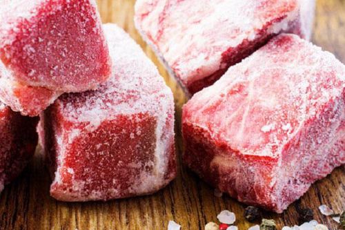 Rã đông sai cách làm thực phẩm mất chất và có thể sinh độc tố