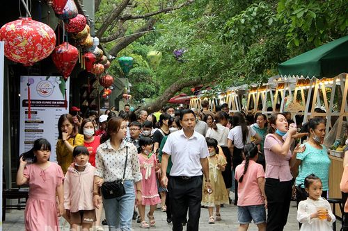Ninh Bình đón hơn 340 nghìn lượt khách du lịch dịp nghỉ lễ