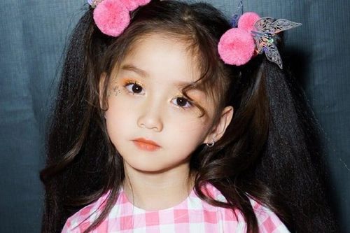 Emily Nhã Uyên đoạt giải 'Người mẫu nhí xuất sắc nhất' tại Thượng Hải