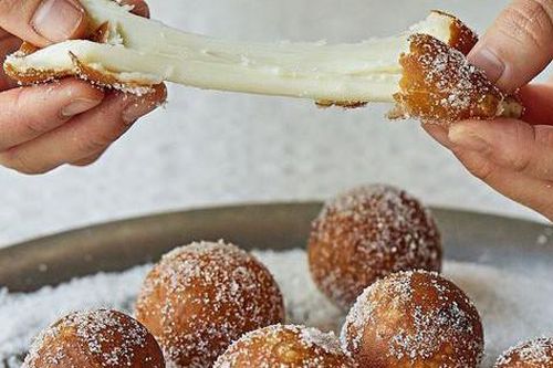 Cách làm bánh rán ngon - nhanh - dễ để bạn trổ tài đãi cả nhà dịp nghỉ lễ