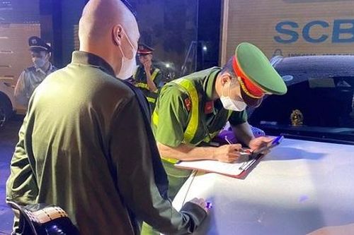 Hà Nội: Xử phạt nhiều bãi trông xe trái phép ở phố cổ dịp lễ