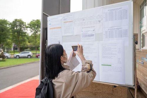 Cẩn trọng với hứa hẹn 'bao đỗ' trong kỳ thi tiếng Hàn