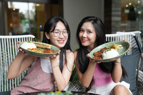 Cơm sườn 150.000 đồng/dĩa ở TP.HCM