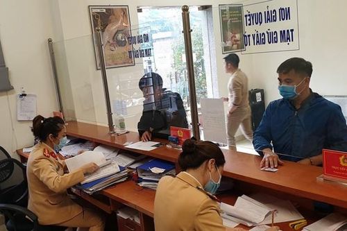 Từ 5/5, lái xe chậm nộp tiền phạt sẽ bị tính lãi thêm 0,05%/ngày
